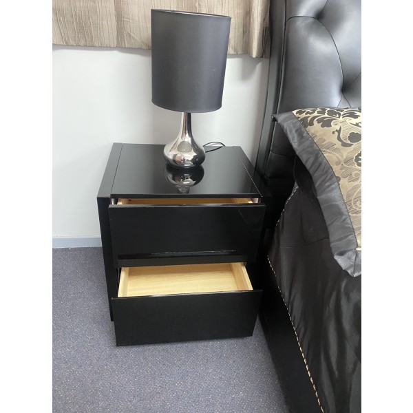 2 Drawers bedsie cabinet -gloss black 