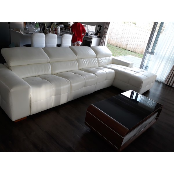 Quality L-shaped Italian leather sofa